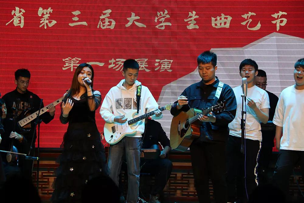 20b5bee17d0c440eab2acc3c2441ff31.jpg