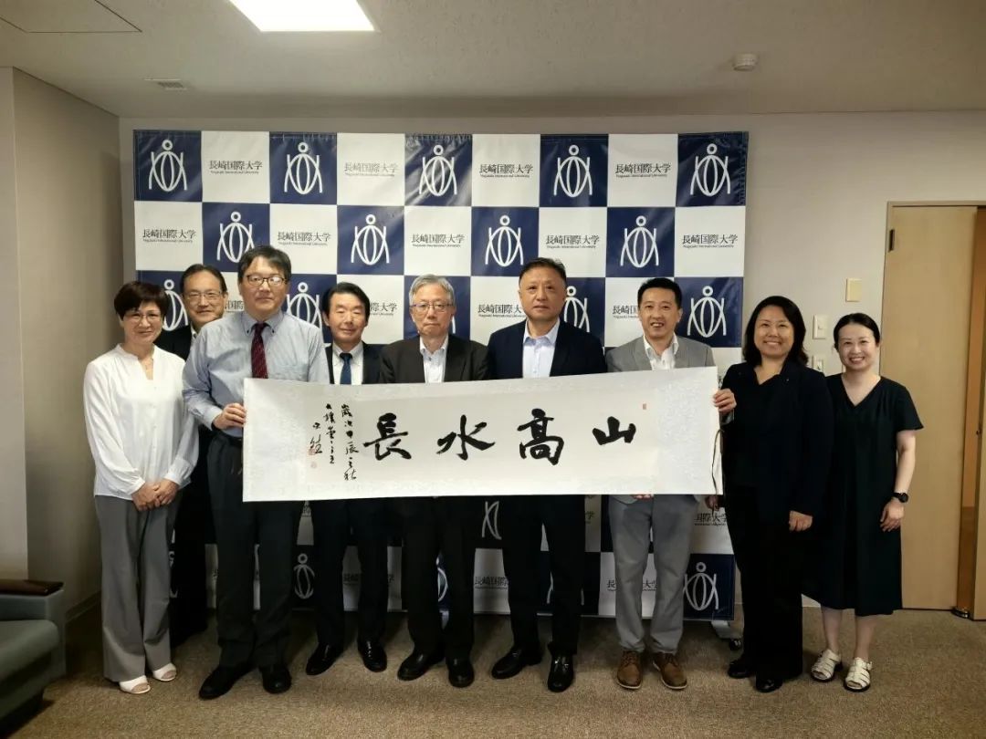 b3c8fbfa5e1843f595503122b24c09e6.jpg b3c8fbfa5e1843f595503122b24c09e6.jpg