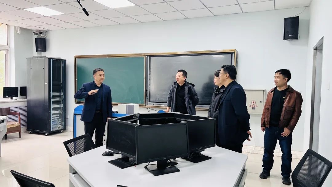 37be08c350d549a69edfe92ed131c147.jpg 37be08c350d549a69edfe92ed131c147.jpg