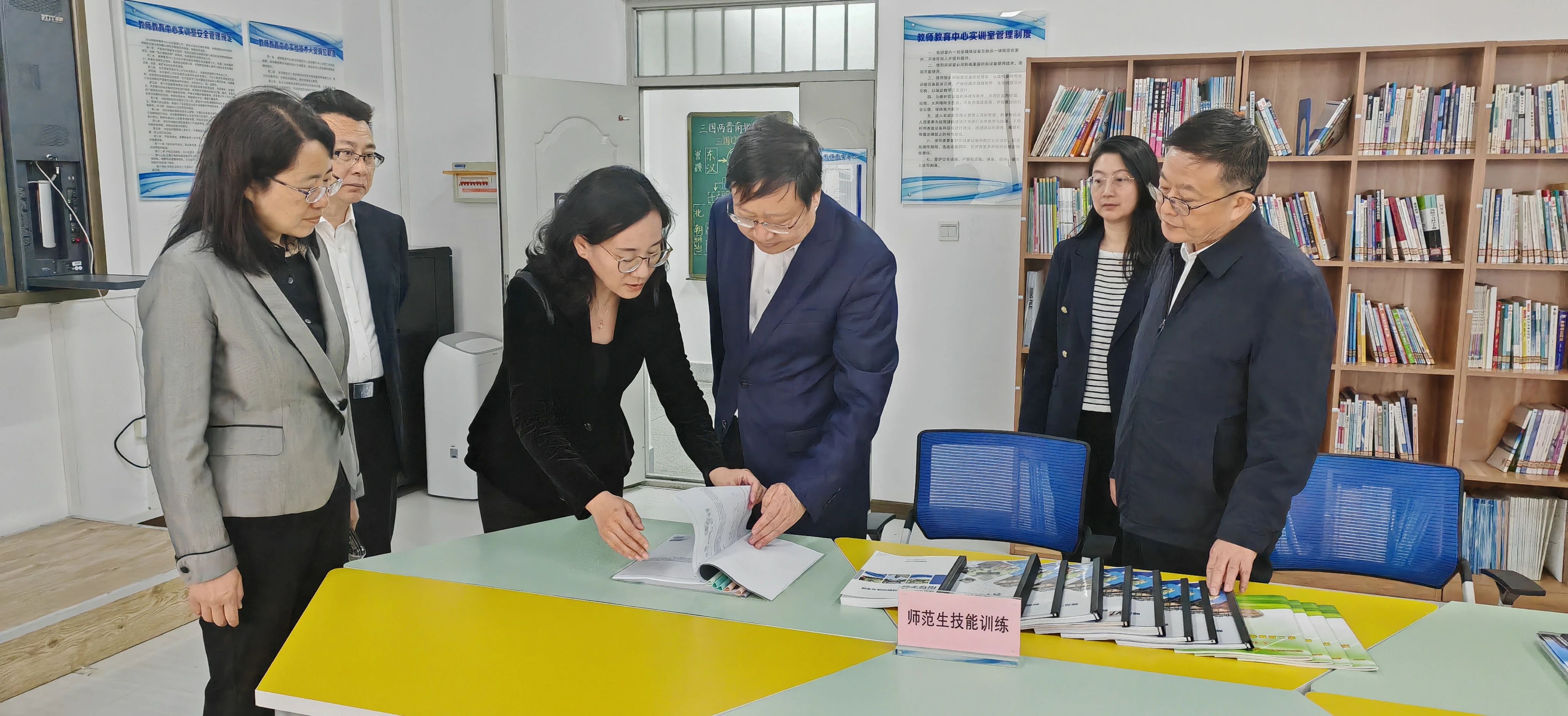 37d1cd88429240378f9fa5bb586ee22a.jpg 37d1cd88429240378f9fa5bb586ee22a.jpg