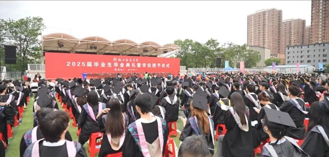 4d1b6e2157dd43f7b85fc84dde28788a.jpg 4d1b6e2157dd43f7b85fc84dde28788a.jpg