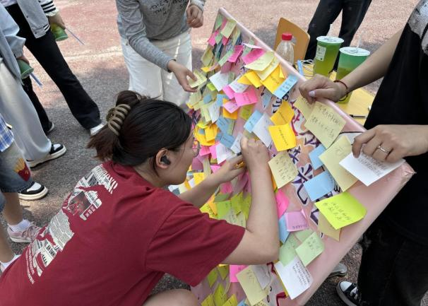 65b91d53a2ed45f8a8eceb9bf2ee66bb.png 65b91d53a2ed45f8a8eceb9bf2ee66bb.png