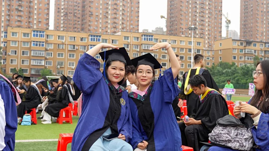 cae3c83f75154483a02885320e19a2a4.jpg cae3c83f75154483a02885320e19a2a4.jpg